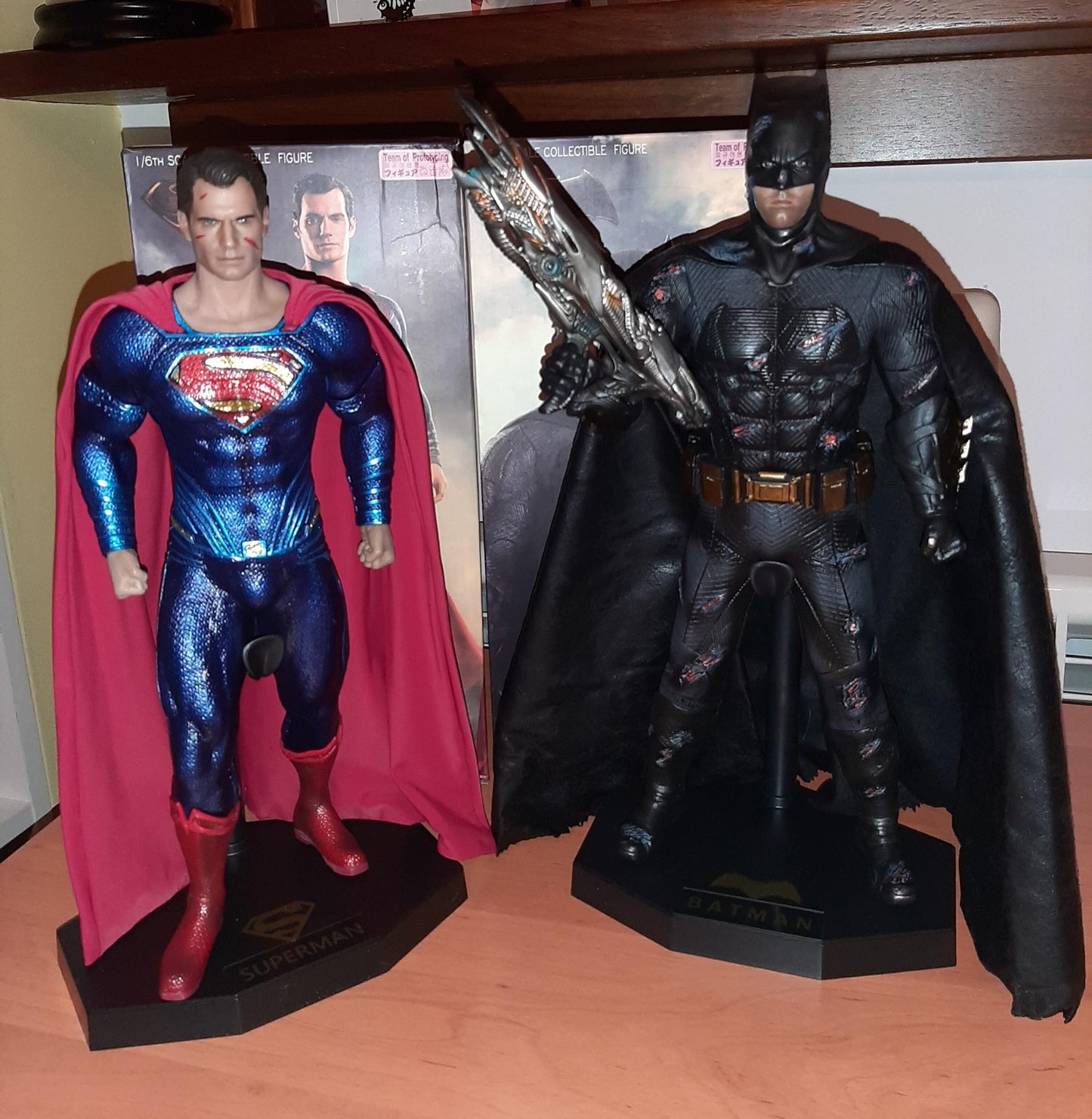 Figurine Superman 30 cm échelle 1/6