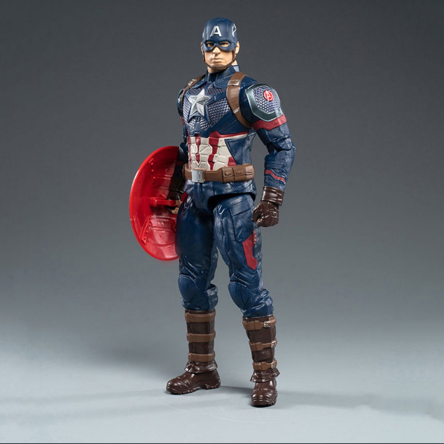 Figura Capitán América 35-36 cm