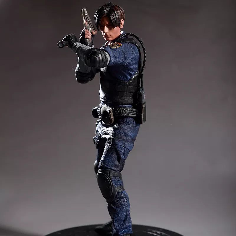 Figurine Léon Kennedy Resident Evil 1/6